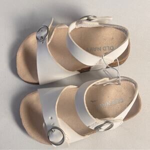 Old Navy Bone  Faux Leather Sandals Baby NWT  12-18M NWOT